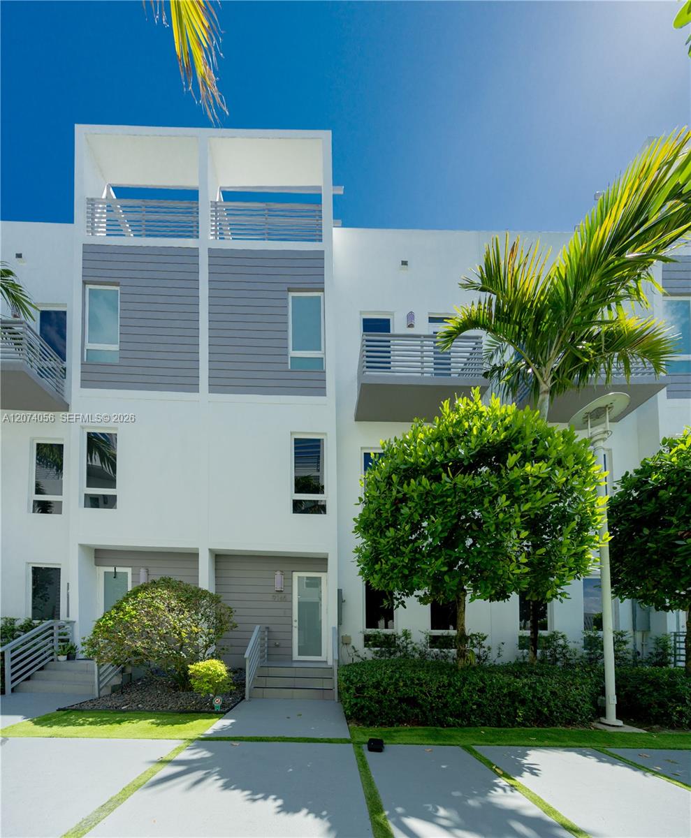 9165 NW 33rd St #9165 - 9165 NW 33rd St #9165, Doral, FL 33172 Luxury Property | Jose Angel Pina