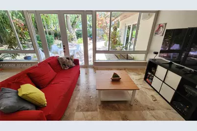 391 NE 131st St, North Miami, FL 33161 - Photo 21