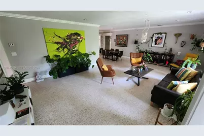 391 NE 131st St, North Miami, FL 33161 - Photo 17