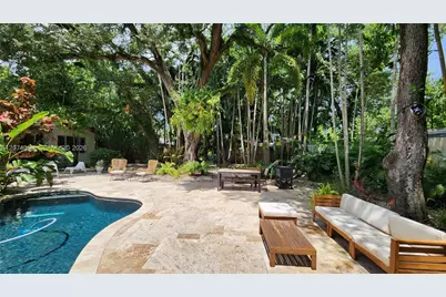 391 NE 131st St, North Miami, FL 33161 - Photo 7