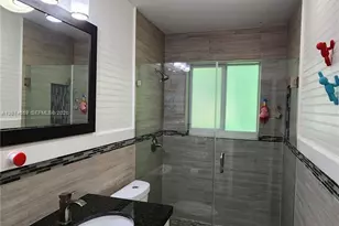 391 NE 131st St, North Miami, FL 33161 - Photo 25