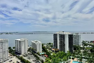 185 SE 14th Terrace, Miami, FL 33131 - Photo 11
