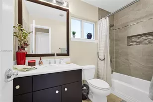 8220 SW 162nd St, Palmetto Bay, FL 33157 - Photo 15