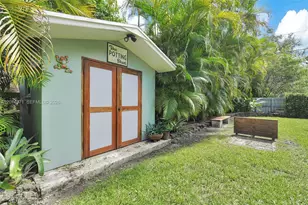 8220 SW 162nd St, Palmetto Bay, FL 33157 - Photo 27