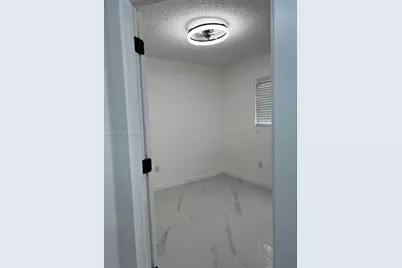 5560 W 21st Ct #108, Hialeah, FL 33016 - Photo 15