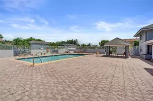 15645 SW 74th Cir Dr, Miami, FL 33193 - Photo 37