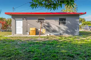 2408 NW 8th St, Pompano Beach, FL 33069 - Photo 17