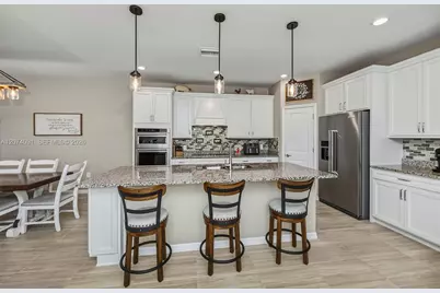 16241 Rosemallow Ln, Other City - In The State Of Florida, FL 33920 - Photo 23