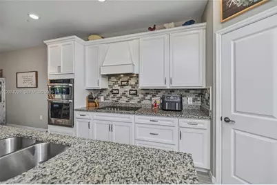 16241 Rosemallow Ln, Other City - In The State Of Florida, FL 33920 - Photo 25