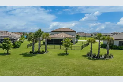 16241 Rosemallow Ln, Other City - In The State Of Florida, FL 33920 - Photo 85
