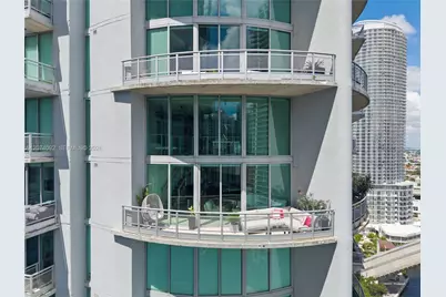 690 SW 1st Ct #2702, Miami, FL 33130 - Photo 3