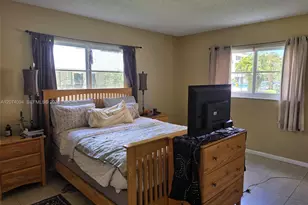 300 NE 12th Ave, Hallandale Beach, FL 33009 - Photo 39