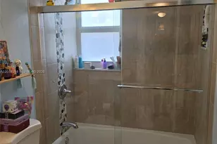 300 NE 12th Ave, Hallandale Beach, FL 33009 - Photo 35