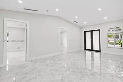 3197 W 79th Pl, Hialeah, FL 33018 - Photo 5