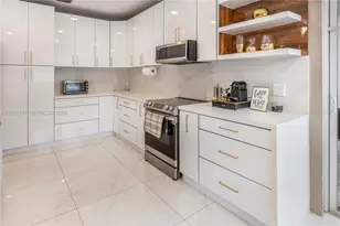 15724 NW 11th St, Pembroke Pines, FL 33028 - Photo 11