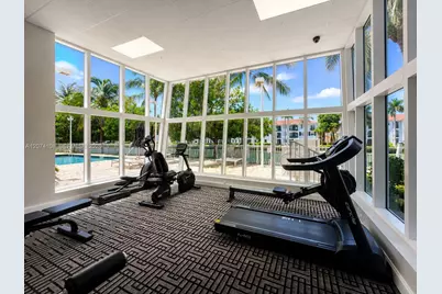 3000 NE 188th St #709, Aventura, FL 33180 - Photo 31