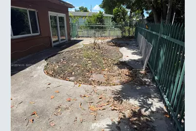 3970 NW 50th Ave, Lauderdale Lakes, FL 33319 - Photo 33