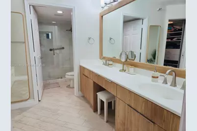 3530 Mystic Pointe Dr #2215, Aventura, FL 33180 - Photo 15