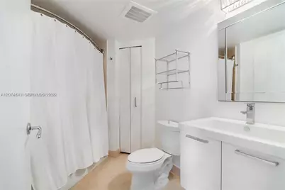 19900 E Country Club Dr #620, Aventura, FL 33180 - Photo 9