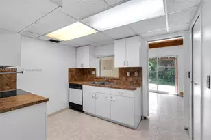 3711 Riverside Dr, Coral Springs, FL 33065 - Photo 7