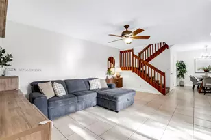 804 SW 119th Way, Davie, FL 33325 - Photo 5