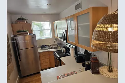 751 Collins Ave #2, Miami Beach, FL 33139 - Photo 15