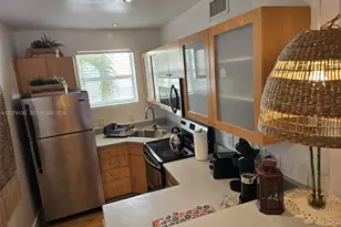 751 Collins Ave, Miami Beach, FL 33139 - Photo 15
