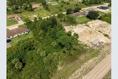 960 Eisenhower Blvd, Lehigh Acres, FL 33974 - Photo 5