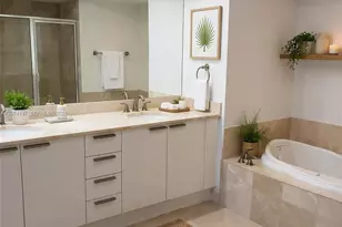 15051 Royal Oaks Ln, North Miami, FL 33181 - Photo 9