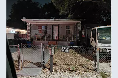 1530 NW 68th Ter, Miami, FL 33147 - Photo 13