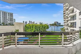 3530 Mystic Pointe Dr, Aventura, FL 33180 - Photo 39