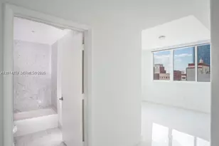 244 Biscayne Blvd, Miami, FL 33132 - Photo 7