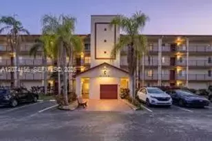 1600 SW 127th Way, Pembroke Pines, FL 33027 - Photo 1