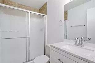 6040 Shaker Wood Cir, Tamarac, FL 33319 - Photo 17
