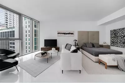 300 Biscayne Blvd Way #1005, Miami, FL 33131 - Photo 3