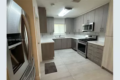 9461 SW 62nd St, Miami, FL 33173 - Photo 7