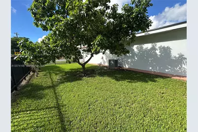 9461 SW 62nd St, Miami, FL 33173 - Photo 25