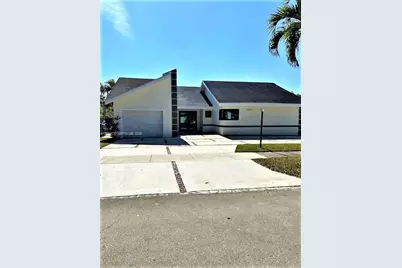 10020 SW 91st Ter, Miami, FL 33176 - Photo 1