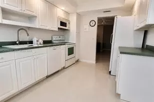 2801 NE 183rd St, Aventura, FL 33160 - Photo 9