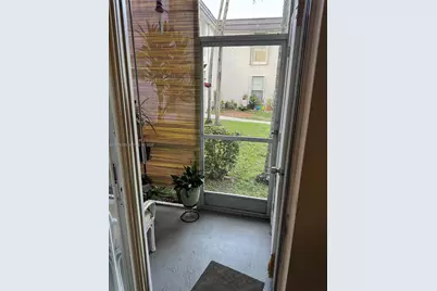 10395 N Kendall Dr #V1, Miami, FL 33176 - Photo 13