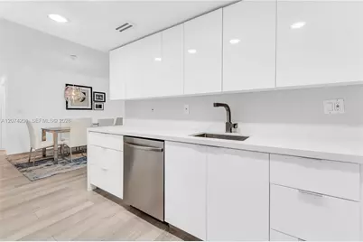 300 Bayview Dr #214, Sunny Isles Beach, FL 33160 - Photo 5