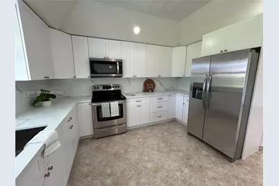 6611 SW 99th Ave, Miami, FL 33173 - Photo 17