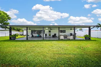 713 SE, Cape Coral, FL 33904 - Photo 39