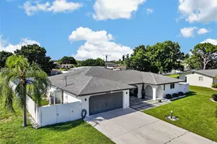 713 SE, Cape Coral, FL 33904 - Photo 5