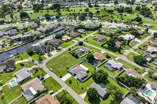713 SE, Cape Coral, FL 33904 - Photo 7