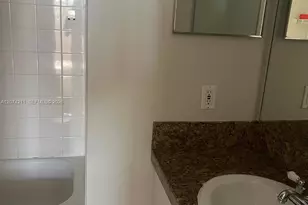 19601 E Country Club Dr, Aventura, FL 33180 - Photo 5