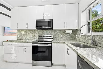 367 NE 86th St, El Portal, FL 33138 - Photo 13