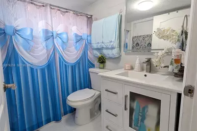 11005 W Okeechobee Rd #102, Hialeah Gardens, FL 33018 - Photo 17