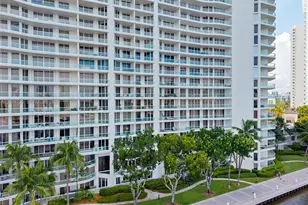 7000 Island Blvd, Aventura, FL 33160 - Photo 7