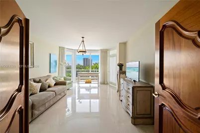 7000 Island Blvd #609, Aventura, FL 33160 - Photo 27